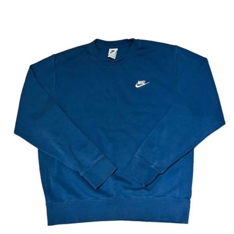 Classic navy blue Nike crewneck sweatshirt, perfect for a clean and timeless look. 🌀💧 Nike has been leading the sportswear game since 1964, blending style and performance. 👟 Elevate your wardrobe with this essential – available now, link in bio! #thegbstore #nike #bluesweatshirt #depop #tilt #vinted Blue Nike Crewneck, Look Nike, Nike Crewneck Sweatshirt, Navy Blue Nike, Nike Crewneck, Blue Sweatshirt, Blue Nike, Blending, Crewneck Sweatshirt