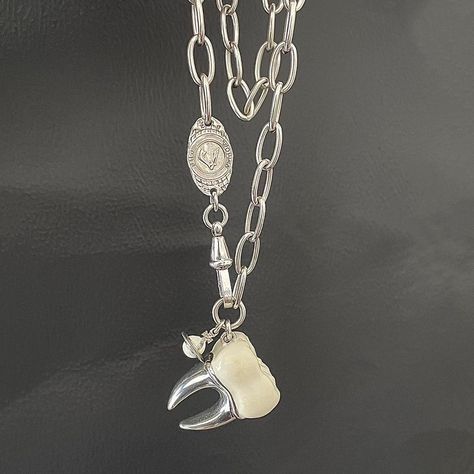 Vivienne Westwood Vintage, Silver Tooth, Vintage Vivienne Westwood, Vivienne Westwood Jewelry, Vivienne Westwood Jewellery, Necklace Locket, Tooth Necklace, Summer Style Casual, Mens Accessories Fashion