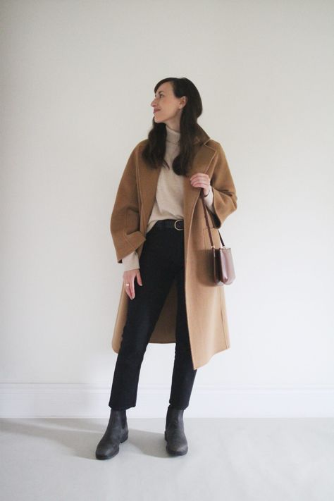 1 Formula - 4 Ways - STYLING BLUNDSTONES Bluestone Boots Outfit, Blundstone Women Outfit Work, Styling Blundstones, How To Style Blundstones, Outfits With Blundstones, Style Blundstones, Blundstone Women Outfit, Blundstone Outfits, Blundstone Outfit