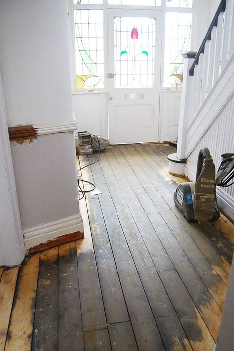 Sanding Wood Floors, Wood Floor Restoration, Painted Floorboards, Sand Floor, Diy Wood Floors, Painted Wood Floors, Floor Restoration, Sanding Wood, Wooden Floorboards