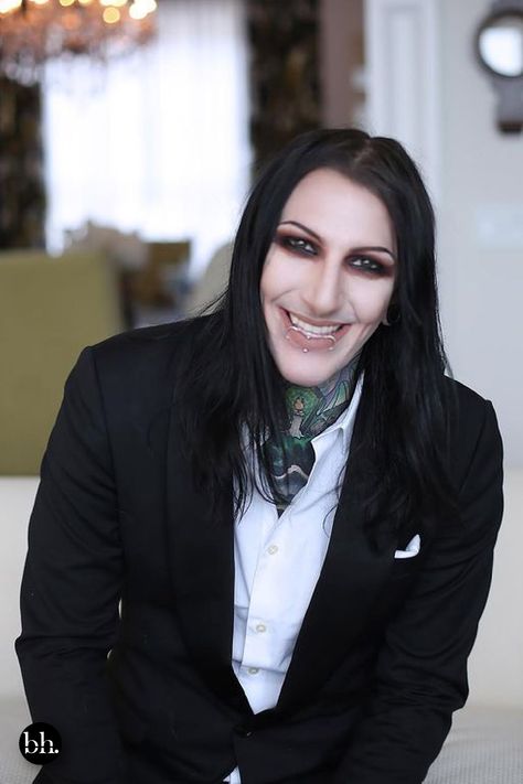 Chris Motionless is an American metal singer famous as the frontman of the metal band Motionless in White. Chris is the lead vocalist of the metalcore band Motionless in White. #chrismotionless #motionlessinwhite #miw #eternallyyours #anotherlife #thoughtsnprayers #necessaryevil #rickyhorror #miwband #vinnymauro #ryansitkowski #rickyolson #justinmorrow #chriscerulli #metal #metalcore #creatures #chrismotionlesscerulli Chris Motionless Wallpaper, Gothic Hairstyle, Miw Band, Chris Cerulli, Ricky Horror, Goth Guys, Chris Motionless, Gothic Hairstyles, Unique Looks