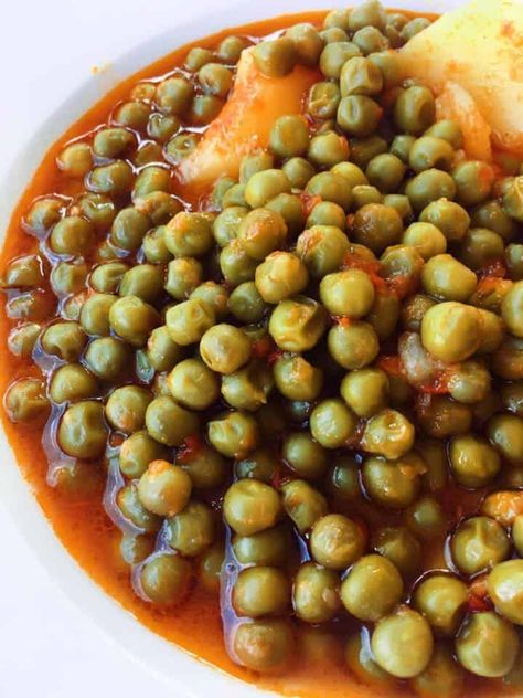 Arakas Latheros Recipe(Greek Peas With Tomato) Greek Peas, Greek City, Armenian Recipes, Savory Food, Tomato Sauce Recipe, Pea Recipes, Greek Dishes, Greek Food, Healthy Vegetables