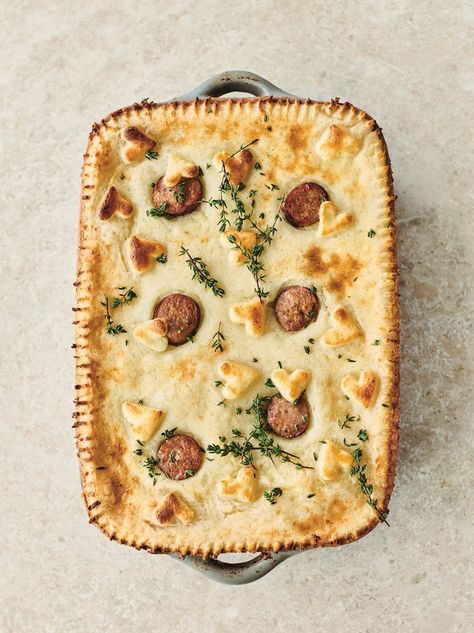 Jamie Oliver Turkey And Leek Pie, Jamie Oliver Sausage And Mash Pie, Jamie Oliver Recipes 15 Minute Meals, Turkey And Leek Pie, Cosy Recipes, Leek Stew, Savoury Meals, Best Roast Potatoes, Sausage And Mash