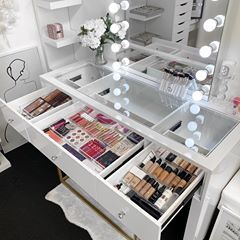 VANITY COLLECTIONS (@vanitycollections) • Instagram photos and videos Slaystation Makeup Vanity, Big Vanity Ideas Bedroom, Vanity Decor Aesthetic, Tiktok Vanity, Rich Vanity, Huge Vanity, Makeup Vanity Aesthetic, Fancy Vanity, Big Vanity