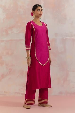 Red Kurti, Kurta And Palazzo, Vibrant Outfits, Gota Work, Palazzo Set, Kurta Designs Women, Hand Work Blouse Design, Cotton Suits, Kurta With Pants