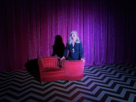 Laura Palmer Black Lodge Twin Peaks Theme, The Black Lodge, Twin Peaks 1990, Twin Peaks Fire, Black Lodge, Sheryl Lee, Laura Palmer, Skins Uk, Between Two Worlds