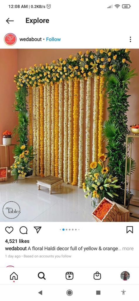 Haldi Ceremony Decorations At Home Simple, Ceremony Backdrop Diy, Leaf Decor Wedding, Reception Stage Decor, Mehendi Decor Ideas, Simple Stage Decorations, Home Flower Decor, Wedding Background Decoration, Wedding Entrance Decor