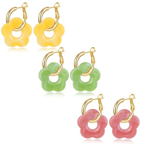 PRICES MAY VARY. 🌸[Daisy Flower Earrings]Inspired by Bohemian and Hawaiian styles, our floral dangle earrings featured statement resin flowers dangling in smooth comfort finish, adding great charm to the lady when worn, make you eye-catching anywhere!White,Green,yellow,pink,blue...various colors of acrylic floral earrings in one set, perfectly enrich your jewelry collection for different outfits. 🌸[Acrylic Flower Earrings]The Flower Daisy earrings are made of high quality copper(plated with 14 Amazon Earrings, 70s Earrings, Resin Earring, Floral Resin, Flower Daisy, Acrylic Flower, Bright Spring, Boho Retro, Daisy Earrings