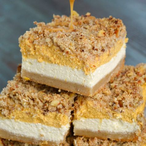 Keto Pumpkin Cheesecake Bars - The Best Keto Recipes Keto Pumpkin Delight Dessert, Keto Pumpkin Cheesecake Bars, Keto Pumpkin Bars, Pumpkin Cream Cheese Bars, Cranberry Cheesecake Bars, Keto Pumpkin Cheesecake, Carb Quick, Keto Caramel, The Best Keto Recipes