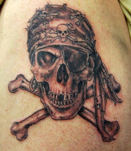 #pirate #tattoo                                                                                                                                                                                 More Pirate Skull And Crossbones Tattoo, Crossbones Tattoo, Pirate Skull Tattoos, Drum Tattoo, Evil Skull Tattoo, Pirate Tattoo, Bone Tattoos, Nautical Tattoo, Alien Tattoo