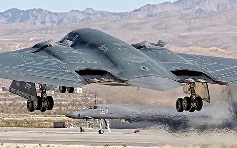 A USAF Northrop B-2 Spirit bomber touches down on the runway. Such an amazing bit of engineering!! B2 Spirit, Plane Ideas, Stealth Aircraft, American Air, Air Craft, Military Hardware, 2160x3840 Wallpaper, Military Airplane, Military Jets