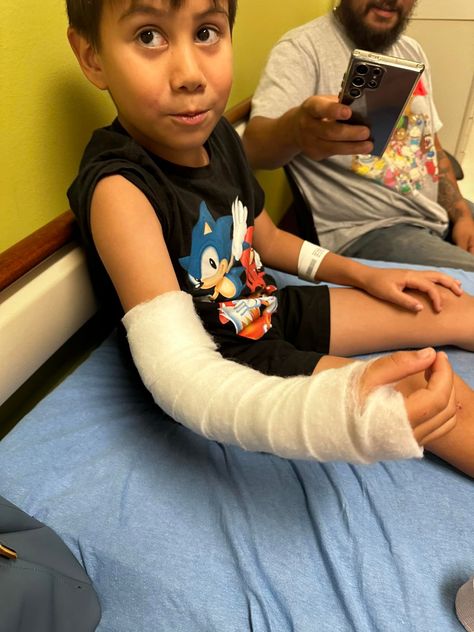 Well my baby broke his wrist today 😞 he getting his actual cast in a few days but for now he’s okay and the fracture that should heal quickly ♥️🫶🏼love you Adyn Got Him, My Baby, It Cast, Healing, Love You, Quick Saves