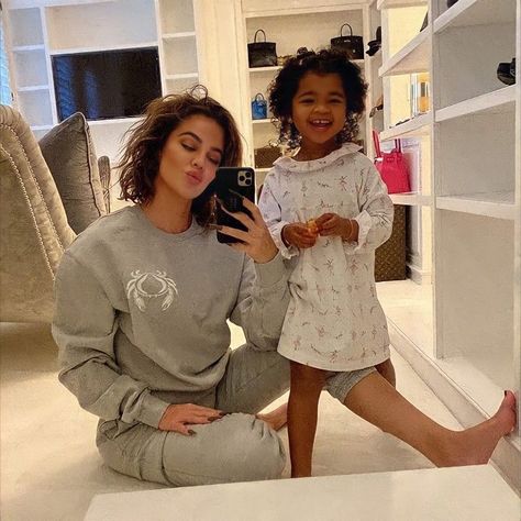 Khloe Kardashian Kids, Khloe Kardashian Outfits, Kim Khloe Kourtney, True Thompson, Jenner Kids, Dream Kardashian, Khloe K, Kloe Kardashian, Khloé Kardashian