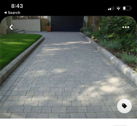 Front Driveway Ideas, Front Garden Ideas Driveway, Block Paving Driveway, Garden Ideas Driveway, Driveway Edging, Modern Driveway, Brick Driveway, Paving Ideas, Driveway Paving