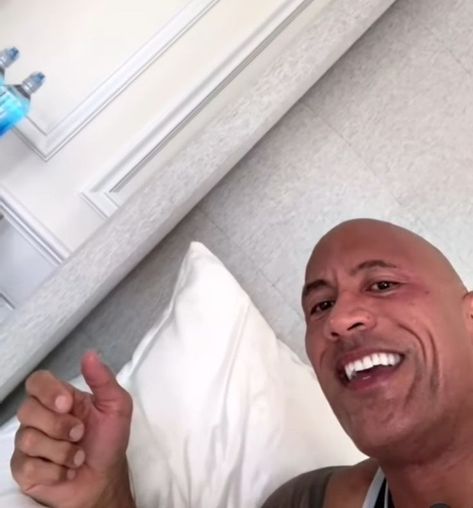 Dwayne Johnson Family, Shower Photos, Video Call With Boyfriend Screen Photo, The Rock Dwayne Johnson, Dwayne The Rock, Dwayne Johnson, Gal Gadot, Brad Pitt, The Rock