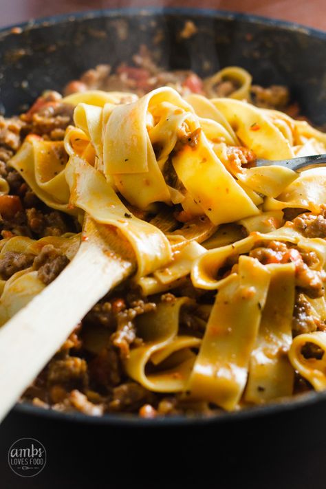 SPICY SAUSAGE PAPPARDELLE | AMBS LOVES FOOD Sausage Pappardelle, Papperdelle Recipes, Parpadelle Pasta, Riggies Recipe, Pappardelle Recipes, Parpadelle Recipes, Spicy Sausage Recipes, Noddle Recipes, Chicken Riggies