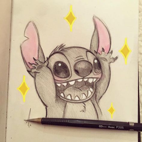 Easy Pencil Drawings, Disney Character Drawings, Disney Drawings Sketches, First Drawing, Cute Disney Drawings, Stitch Drawing, Disney Art Drawings, Pinturas Disney, Amazing Drawings