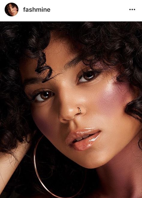 Gold Hoop Nose Ring Aesthetic, Celebrities With Nose Piercings, Gold Hoop Nose Ring, Natural Afro Hairstyles, Nose Rings Hoop, Nose Piercing, Afro Hairstyles, Nostril Hoop Ring, Piercings