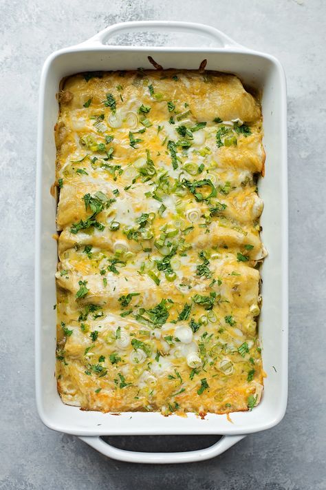 Seasoned Shredded Chicken, Chicken Sour Cream, Green Enchiladas, Green Chicken Enchiladas, Bbq Pitmasters, Enchiladas Verdes, Green Chicken, Chile Sauce, Green Enchilada Sauce