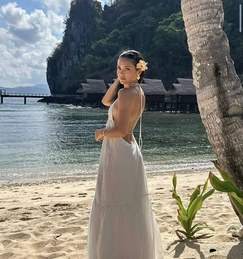 Beach Photo Inspiration, Beach Instagram Pictures, Vacation Outfits Women, Siargao, Beach Inspo, Boracay, Beach Photo, Beach Poses, Beach Photoshoot