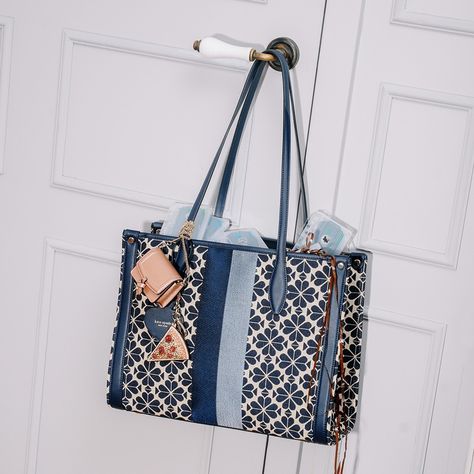 Discover great products at the best prices at Dealmoon. Kate Spade Spade Flower Jacquard Stripe Market Medium Tote. Price:$187.60 at kate spade Sewing Bags, Sitewide Sale, Bag Obsession, Kate Spade Totes, Medium Tote, Womens Casual, Sewing Bag, Womens Casual Outfits, Coupon Codes