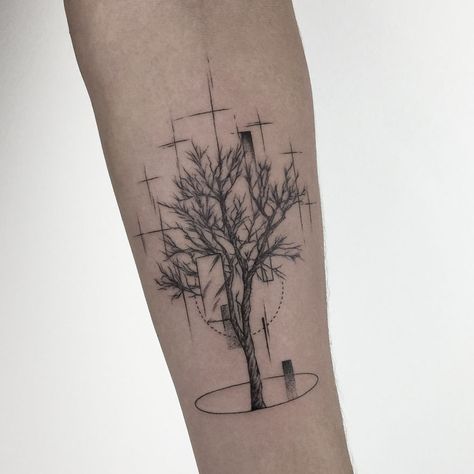 Gondor Tattoo, Tree Of Gondor Tattoo, White Tree Of Gondor, Tree Of Gondor, Lotr Tattoo, Muscle Structure, Arts University, Marcel Duchamp, Ace Of Hearts