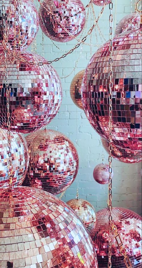 Discoball Aesthetic Background, Disco Ball Iphone Wallpaper, Aesthetic Details Pics, Disco Balls Wallpaper, Disco Wallpaper Aesthetic, Pink New Years Wallpaper, New Year’s Eve Wallpaper, Edm Wallpapers, Disco Balls Aesthetic