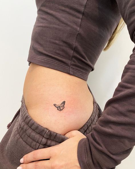 Looking for an ultra-tiny hip tattoo idea? Get inspired by these 30 cool hip tattoo ideas and designs that are pictures, words, and more. Small Hip Tattoos Women, Side Hip Tattoos, Delicate Tattoos For Women, Tato Minimal, Female Tattoos, Small Butterfly Tattoo, Hip Tattoos Women, Inspiration Tattoos, Delicate Tattoo