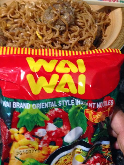 Scrumptious Easy Recipes: Stir-Fried Wai Wai Noodles Wai Wai Noodles Recipes, Wai Wai Noodles, Recipes For Baking, Kitchen Decor Pictures, Noodles Recipes, Kitchen Design Gallery, Charming Kitchen, New Kitchen Designs, Kitchen Images