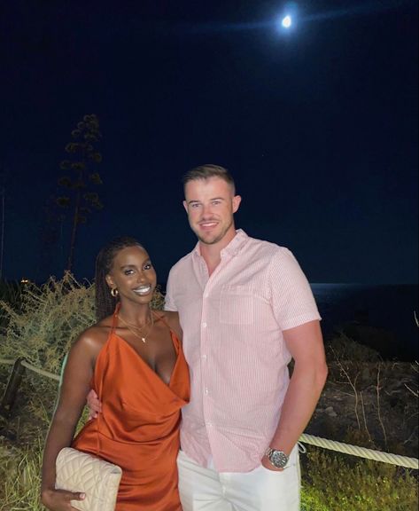 Beach Pictures Poses Black Women, Interracial Couples Bwwm, Biracial Couples, Swirl Couples, Black Woman White Man, Bwwm Couples, Interacial Couples, Mixed Couples, Interracial Relationships