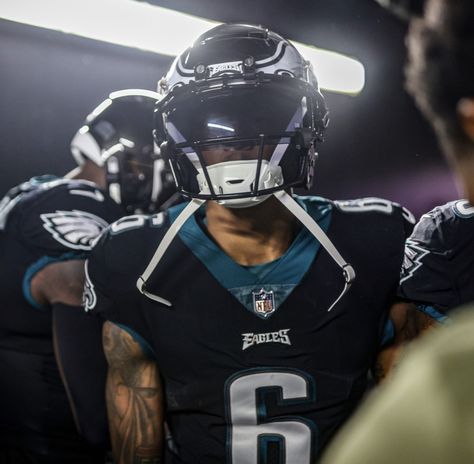 Philadelphia Eagles Pfp, Devante Smith Eagles, Nfl Pfp, Eagles Wallpaper, Philadelphia Eagles Wallpaper, Eagles Football Team, Nfl Wallpaper, Devonta Smith, Football Pics