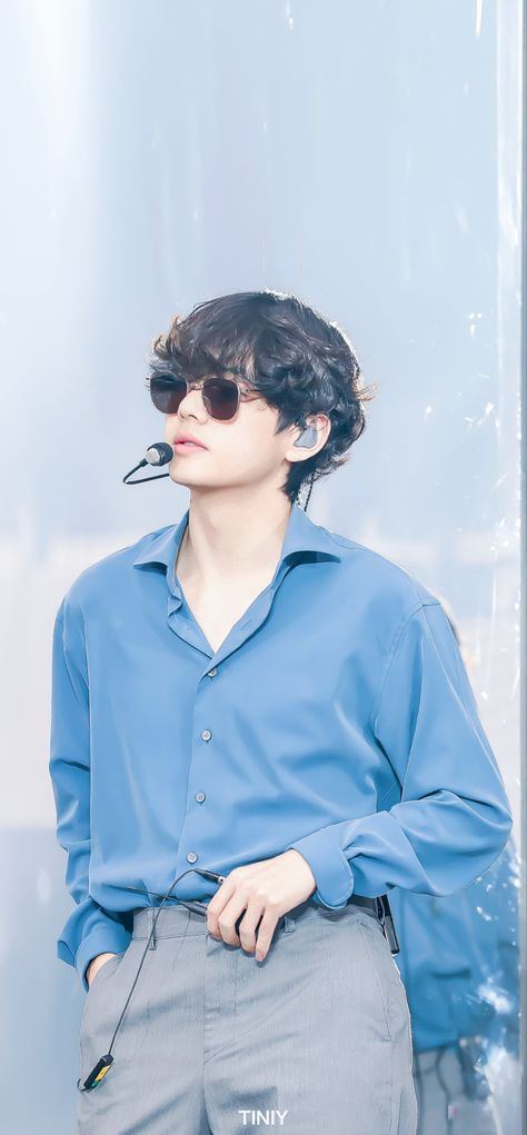 Kim Taehyung Outfit Inspiration, Taehyung Inspired Outfits, Taehyung Shirt, V Day, Bts Wallpaper, Blue Shirt, Kim Taehyung, Love Of My Life, Shirt Style