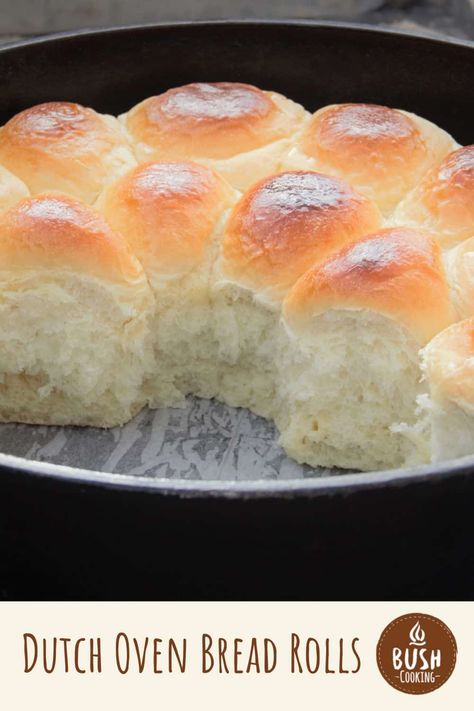 Light And Fluffy Dutch Oven Bread, Dutch Oven Buns, Dutch Oven Rolls Recipes, Dutch Oven Dinner Rolls, Dutch Oven Rolls, Dutch Oven Recipes Dinners, Dutch Oven Cinnamon Rolls, Dutch Oven Bread Recipes, Dinner Buns