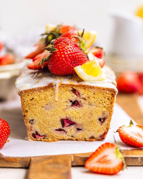 Strawberry Bread Best Strawberry Bread, Strawberry Bread Recipe, Strawberry Bread Recipes, Pear Bread, Fresh Strawberry Recipes, Strawberry Bread, Coconut Desserts, Grilled Fruit, Lemon Glaze