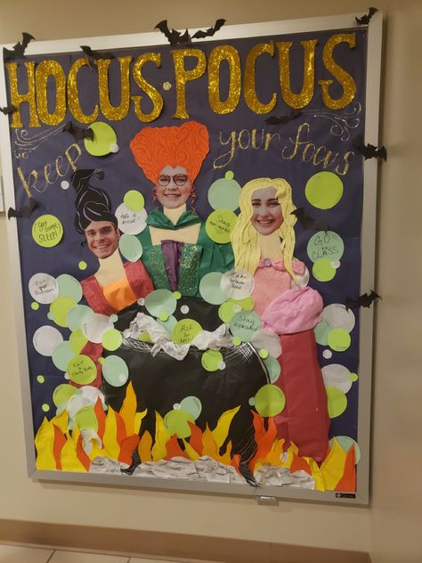 Hocus Pocus School Board, Cauldron Bulletin Boards, Hocus Pocus Classroom Decorations, Hocus Pocus Bulletin Board Ideas, Halloween Bulletin Boards For Work, October Bulletin Board Ideas For School, Hocus Pocus Bulletin Board, Study Bulletin Board, Halloween Bulletin Board Ideas