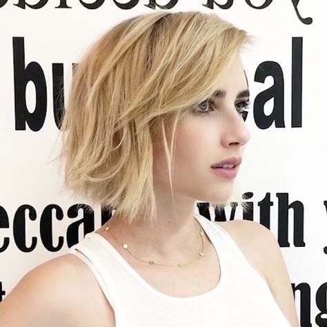 Emma Roberts Short Hair Textured Bob Blonde Instagram Emma Roberts Hair, Celebrity Short Haircuts, Celebrity Bobs Hairstyles, Mens Medium Length Hairstyles, Celebrity Short Hair, Champagne Blonde, Blonde Hairstyles, Bob Haircut With Bangs, Cut Her Hair