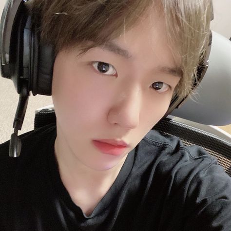 Baekhyun Pfp, Exo Baekhyun, Sehun, Baekhyun, Exo