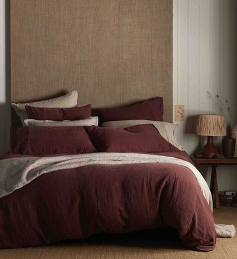 Dark Red Bed Sheets, Century Bed, Unique Duvet Covers, Washed Linen Duvet Cover, Cosy Bed, Natural Accessories, Green Duvet, Color Pallete, Linen Duvet Cover