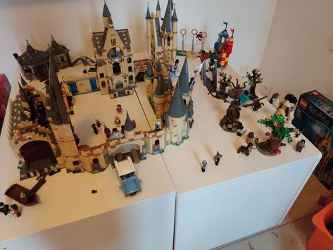 Harry Potter Lego Castle Display Ideas, Harry Potter Lego Display, Harry Potter Lego Display Ideas, Castle Display, Lego Display Ideas, Harry Potter Lego, Harry Potter Castle, Harry Potter Parody, Lego Hogwarts