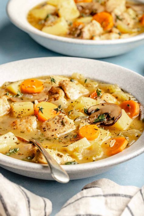 Classic Chicken Stew Mediterranean Soups, Creamy Wild Rice Soup, Lemony Chicken, The Defined Dish, Protein Goals, Defined Dish, Stew Chicken Recipe, Gimme Some Oven, Herb Chicken