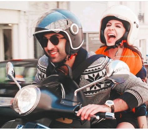 adhm Ae Dil Hai Mushkil Quotes, Ranbir And Anushka, Pehli Si Mohabbat, Ranveer Kapoor, Anushka Sharma Saree, Mere Mehboob, Ishq Vishq, Ae Dil, Ae Dil Hai Mushkil