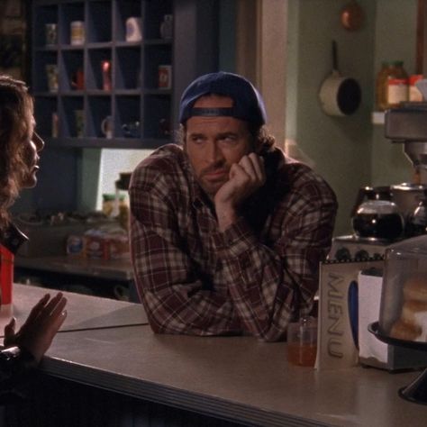 #lukedanes #gilmoregirls SE4 EP6 Lorelai Gilmore And Luke Danes, Luke Danes Icon, Luke Danes Aesthetic, Luke Aesthetic, Luke Gilmore, Aesthetic Rory Gilmore, Rory Gilmore Reading, Gilmore Girls Aesthetic, Gilmore Girls Luke