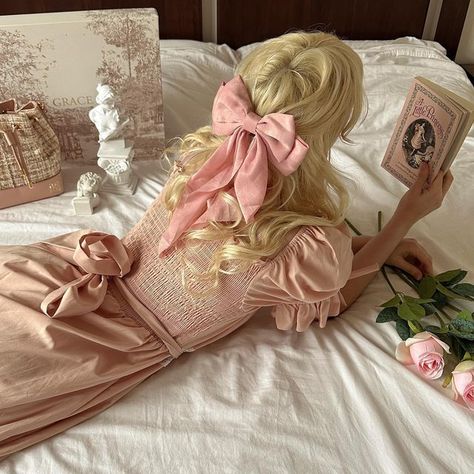 ♡ 𝓡𝓸 ♡ on Instagram: "They called her Aurora 💗🎀💐 Nightgown and Bag: @graceu_official #GRACEU #vintagevibes#pinkcommunity #cottagelife  #pinterestgirl#cottagecoregirl #pinkfeed #softgirlaesthetic #pfg #princessaesthetic #fairycore #angelcore #shabbychic #cottagecorefashion #princesscore #royalcore #coquetteaesthetic #presetsbynits #softgirl #romanticaesthetic #pinkpinkpink #a_e_s_t_h_e_t_i_c #femininestyle coquette style, vintage aesthetic, balletcore aesthetic, princesscore aesthetic, dol Aesthetic Royalcore, Princess Core Aesthetic, Successful Women Style, Aesthetic Balletcore, Balletcore Aesthetic, Princesscore Aesthetic, Royalcore Aesthetic, Aesthetic Fairycore, Princess Outfit