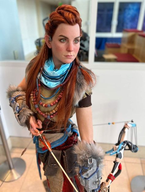 Horizon Zero Dawn Aloy, Horizon Zero Dawn, So Many People, Indian Outfit, Cosplay Outfits, Animal Party, Many People, Halloween Costumes, Video Games