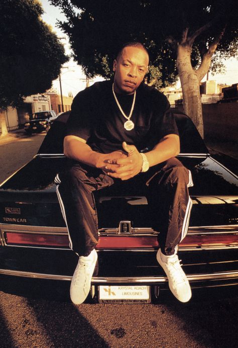 "No doubt, I put it down never slouch, as long as my credit could vouch." -Dr. Dre Hip Hop Images, 90s Rappers Aesthetic, Rap Us, Mode Hip Hop, 90s Rappers, Looks Hip Hop, Estilo Cholo, Hip Hop Classics, 90s Rap