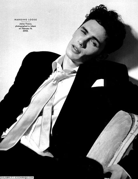 James Franco. Good god, my childhood crush, when he was younger. Franco Brothers, Xavier Samuel, A Man In A Suit, Man In A Suit, James Franco, James Dean, White Photo, Look At You, Pic Ideas