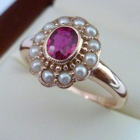 Ruby Ring Designs, Antique Ruby Ring, Edwardian Jewelry, Gold Ring Designs, Gold Necklace Set, Custom Ring, Multi Stone Ring, Ruby Ring, Ring Vintage