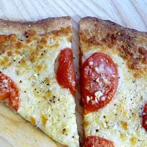 Sicilian Pizza, White Pizza, Pizza Ingredients, Pastry Crust, Flaky Crust, Flaky Pastry, Provolone Cheese, Delicious Pizza, Crust Recipe