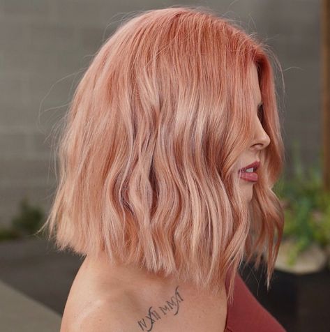 30 Trendy Strawberry Blonde Hair Colors & Styles for 2020 - Hair Adviser Strawberry Hair Color, Natural Strawberry Blonde Hair, Dark Strawberry Blonde Hair, Reddish Blonde Hair, Dark Strawberry Blonde, Light Strawberry Blonde, Coral Hair, Burnt Hair, Strawberry Blonde Hair Color