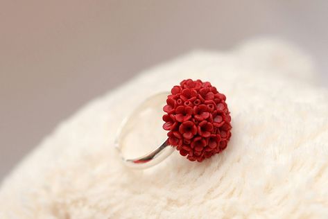 Clay Finger Ring, Flower Ring Wedding, Polymer Jewellery, Wedding Ring Finger, Flowers Ring, Flower Wedding Ring, Jewel Of The Seas, Silver Ring Designs, Colorado Wedding Venues